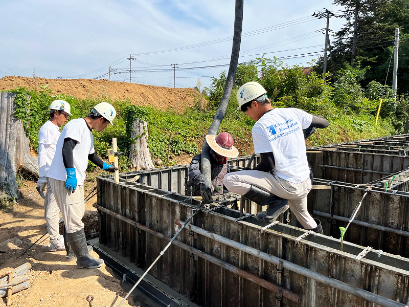 基礎コンクリート打設工事を施工してました。(弘前市鬼沢)